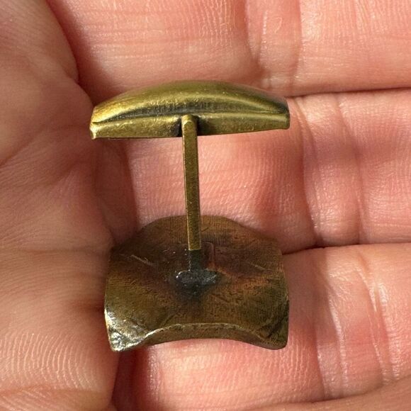 Vintage Gold Tone Cameo Cufflink Engraved PAT 2974381 - Picture 4 of 5